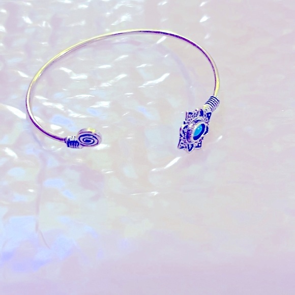 Elegant Gold and Blue Bracelet. Faux gold. Adjustable - Picture 2 of 9